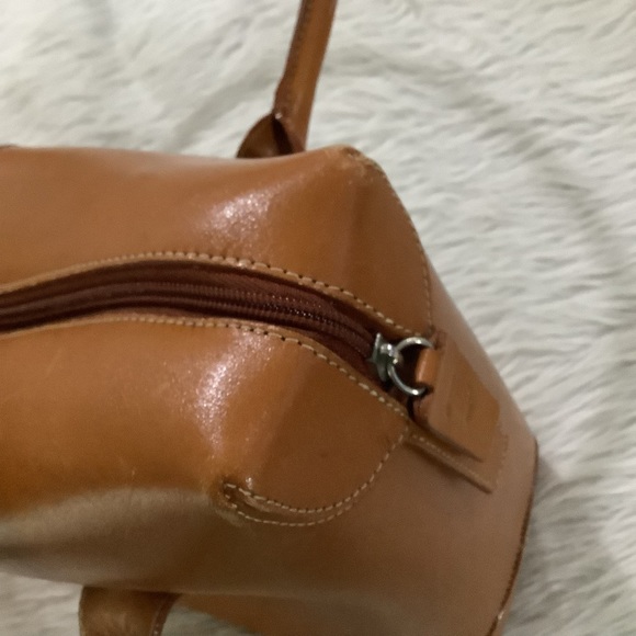 Tods brown large leather shoulder purse - Picture 15 of 16